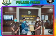 JPN Kejari Pulpis Serahkan Pendapat Hukum Kepada Camat Pandih Batu