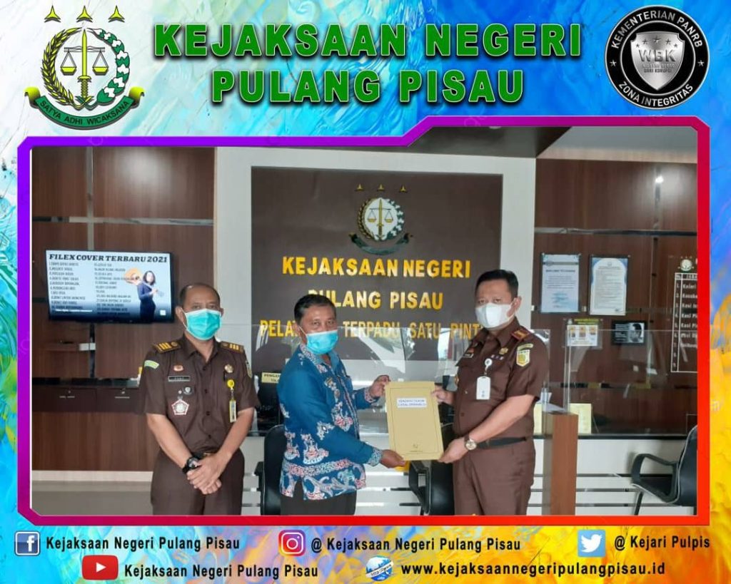 JPN Kejari Pulpis Serahkan Pendapat Hukum Kepada Camat Pandih Batu