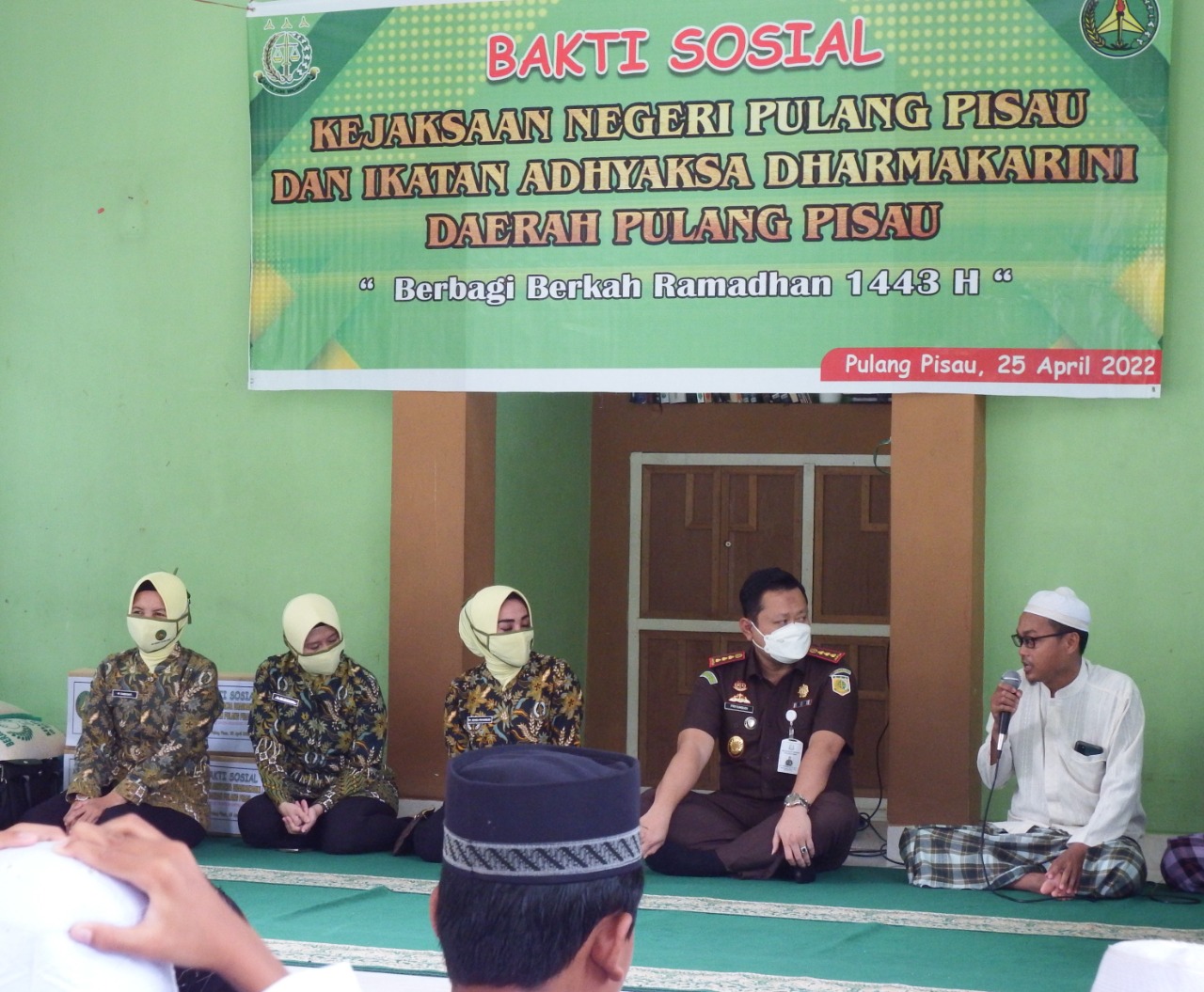 Kejaksaan Negeri Pulang Pisau dan IAD Daerah Kab. Pulang Pisau  Berbagi Berkah Ramadan 1443 H