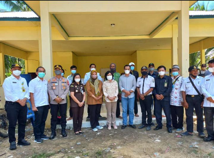 Kejaksaan Negeri Pulang Pisau Bersama Forkopimda melaksanakan Monitoring Pilkades Serentak di Kabupaten Pulang Pisau