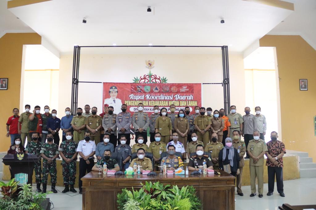Kajari Pulang Pisau menjadi Narasumber dalam Rapat Koordinasi Pencegahan Kebakaran Hutan dan Lahan Kabupaten Pulang Pisau