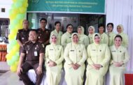 KETUA IAD WILAYAH KALIMANTAN TENGAH RESMIKAN SEKRETARIAT IKATAN DHARMA KARINI (IAD) KEJAKSAAN NEGERI PULANG PISAU