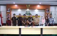 PIDSUS KEJARI PULPIS TERIMA UANG PENGGANTI   KERUGIAN KEUANGAN NEGARA
