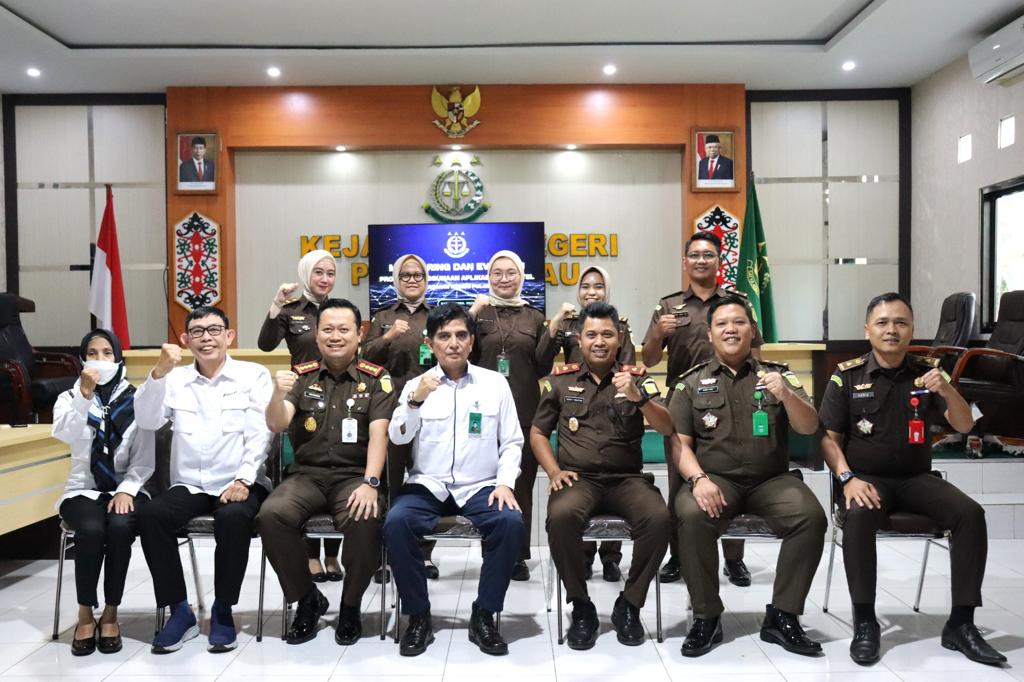 SOSIALISASI DAN MONEV PENGGUNAAN E-ADMINTEL OLEH TIM DIREKTORAT E PADA JAMINTEL DI KEJARI PULANG PISAU