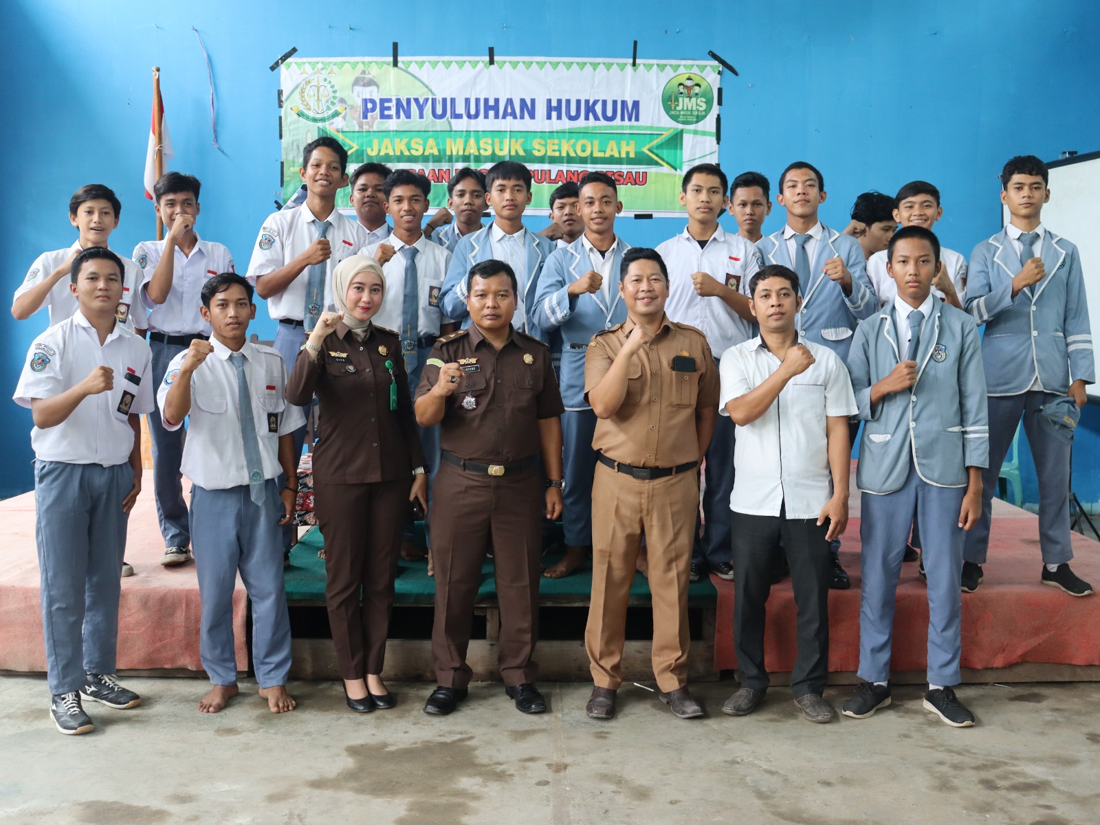 PROGRAM JMS KEJARI PULANG PISAU HADIR DI SMKN 1 PULANG PISAU BERI EDUKASI HUKUM DALAM PENCEGAHAN KENAKALAN REMAJA